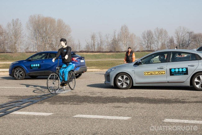 sistemi ADAS scenario con ciclista